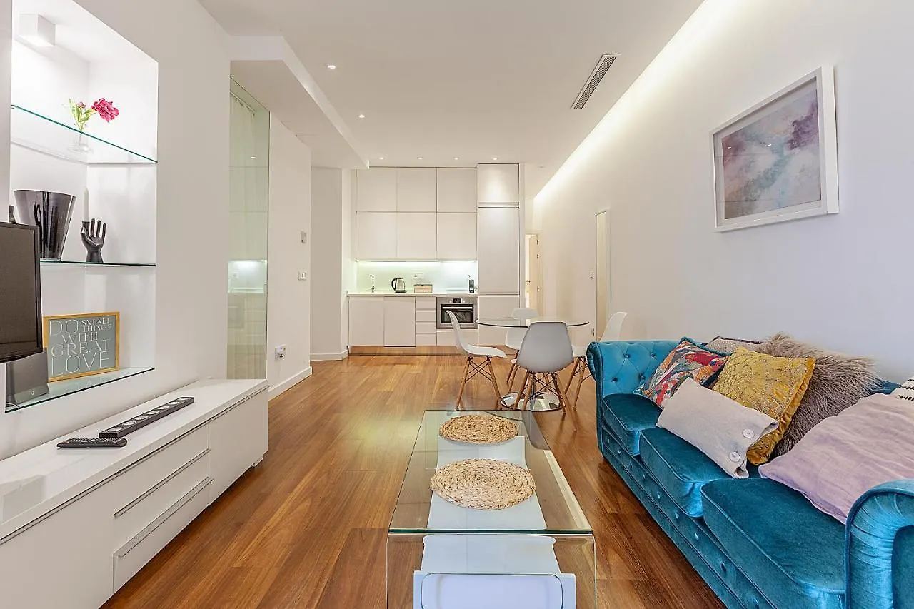 Las Rejas Apartment