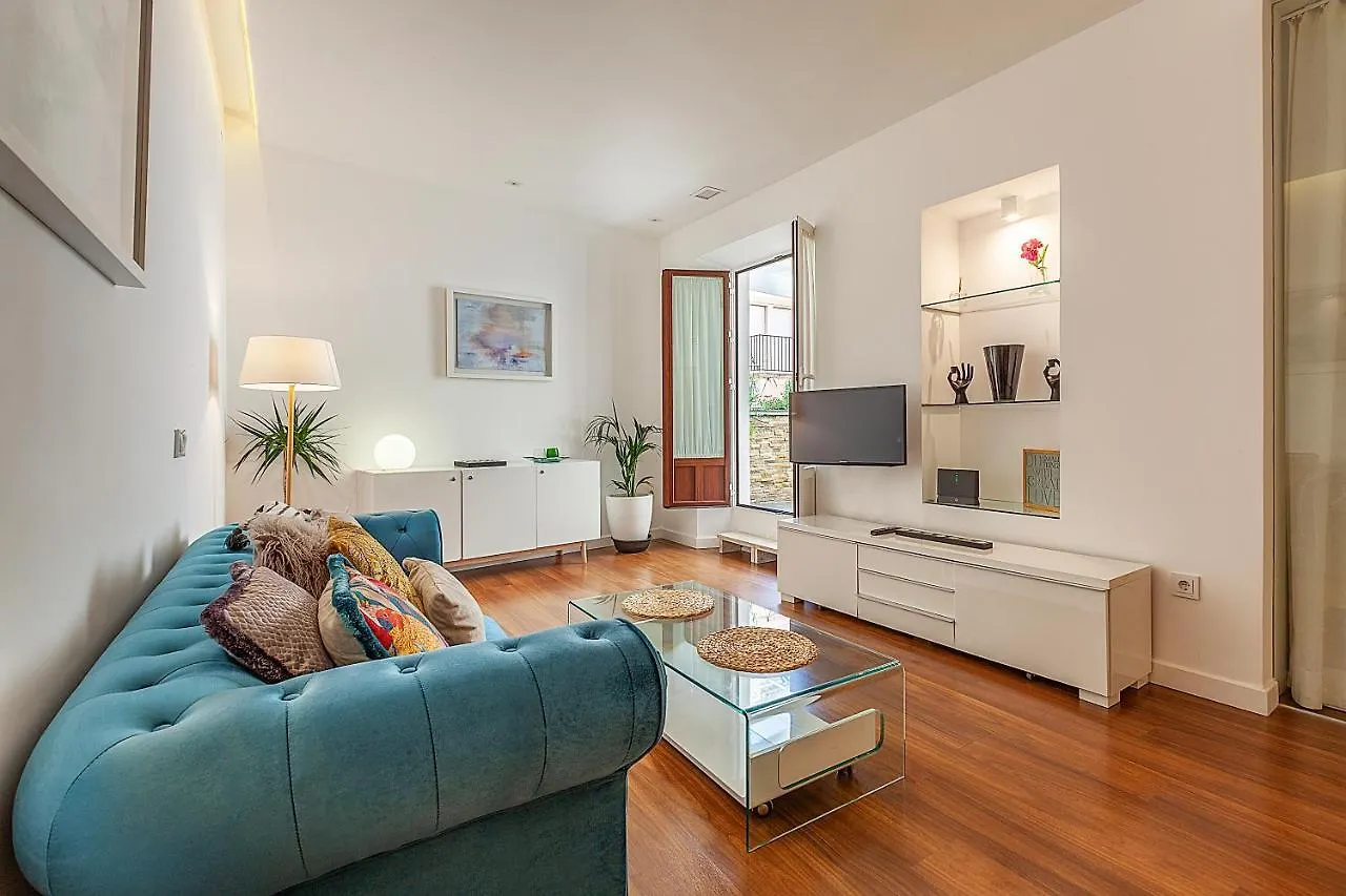 Las Rejas Apartment